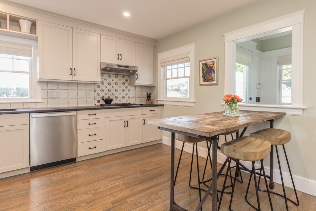 20 Hammondswood Road Newton, MA 02467 - Photo 13 of 32