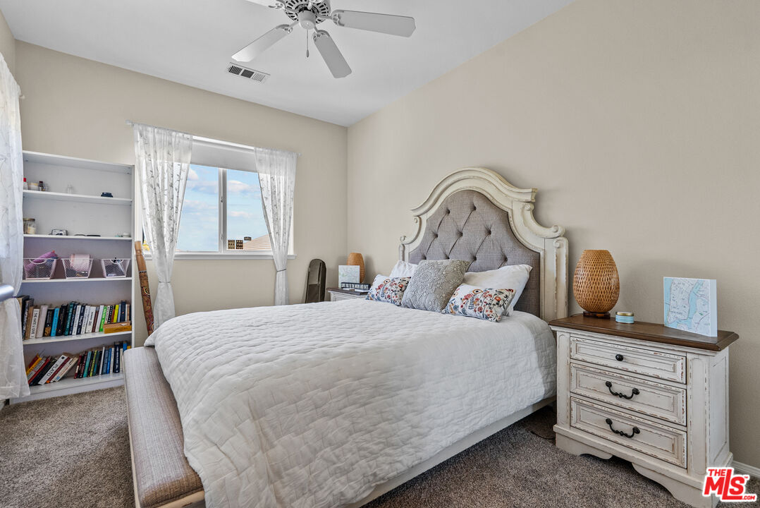 25618 Henley Way Stevenson Ranch, CA 91381 - Photo 32 of 47