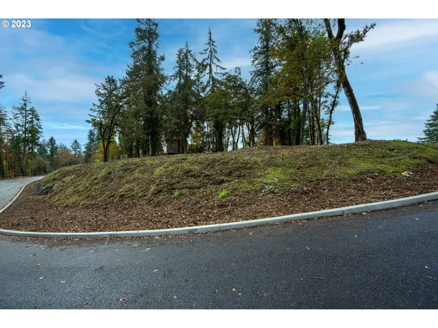 $309,000 | 2620 Cupola Drive, Unit 27, Eugene, OR 97403