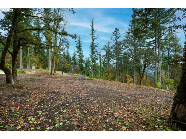 $309,000 | 2620 Cupola Drive, Unit 27, Eugene, OR 97403