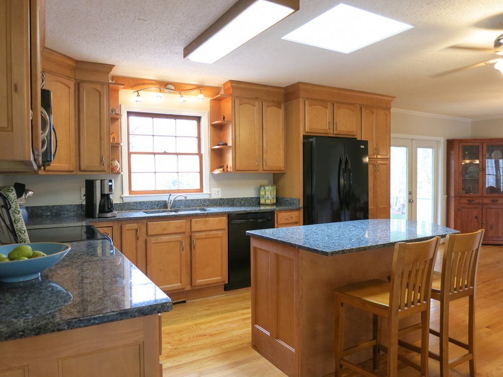 4101 Redington Drive Raleigh, NC 27609 - Photo 10 of 30 Kitchen