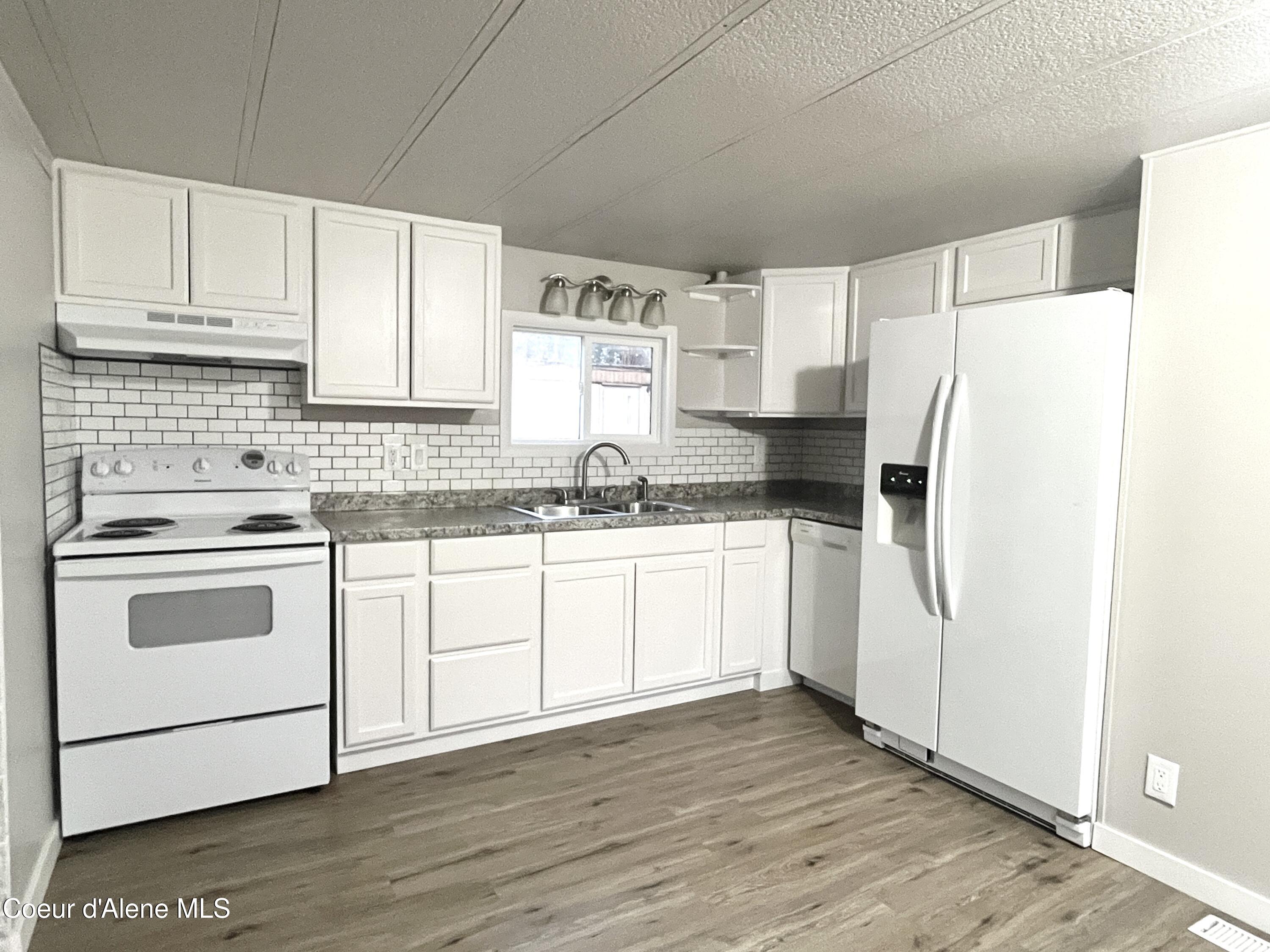 112 North Cambie Street Post Falls, ID 83854 - Photo 4 of 16 IMG_3247