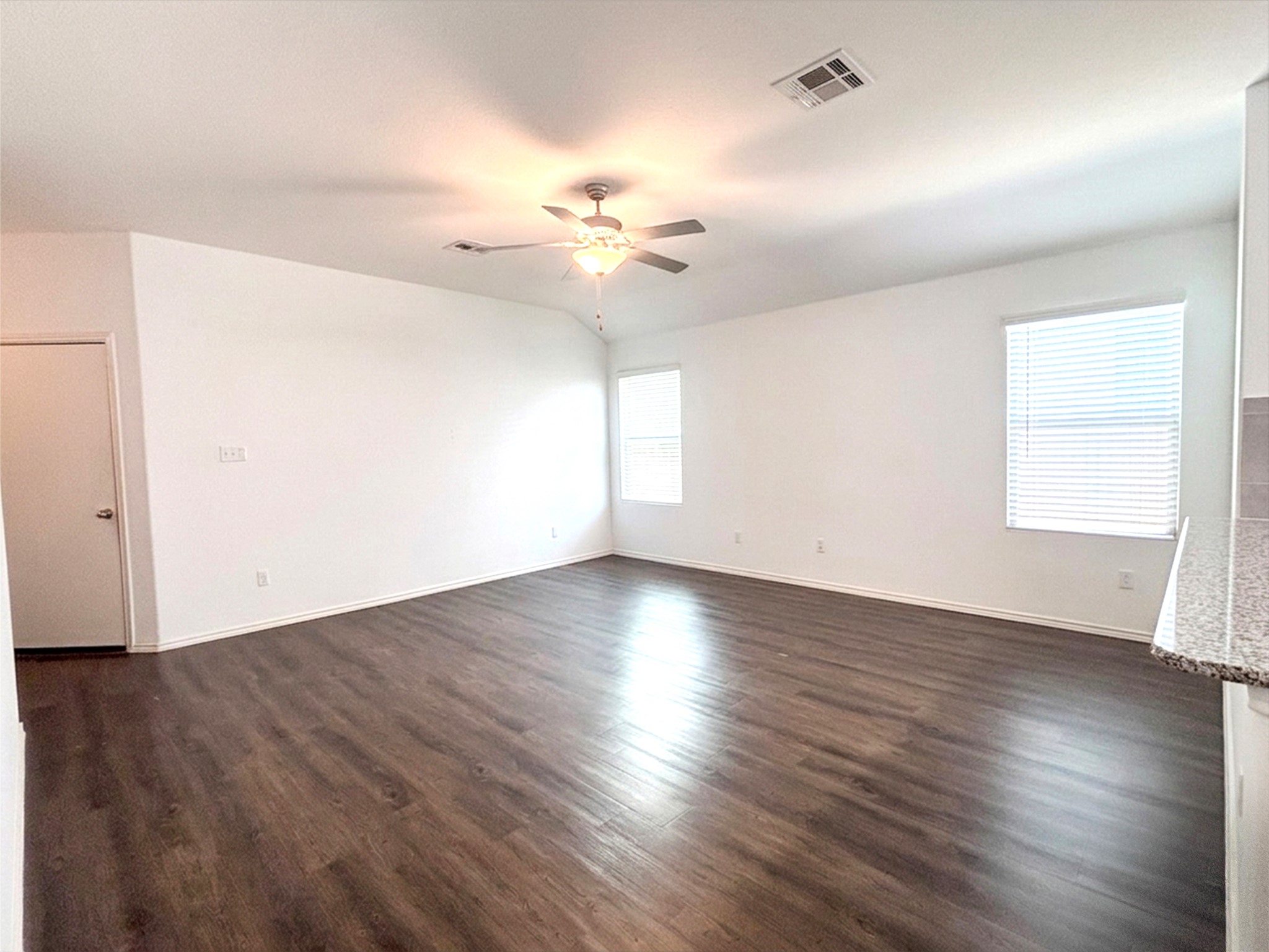 113 Star Pass Jarrell, TX 76537 - Photo 7 of 25 Living Room