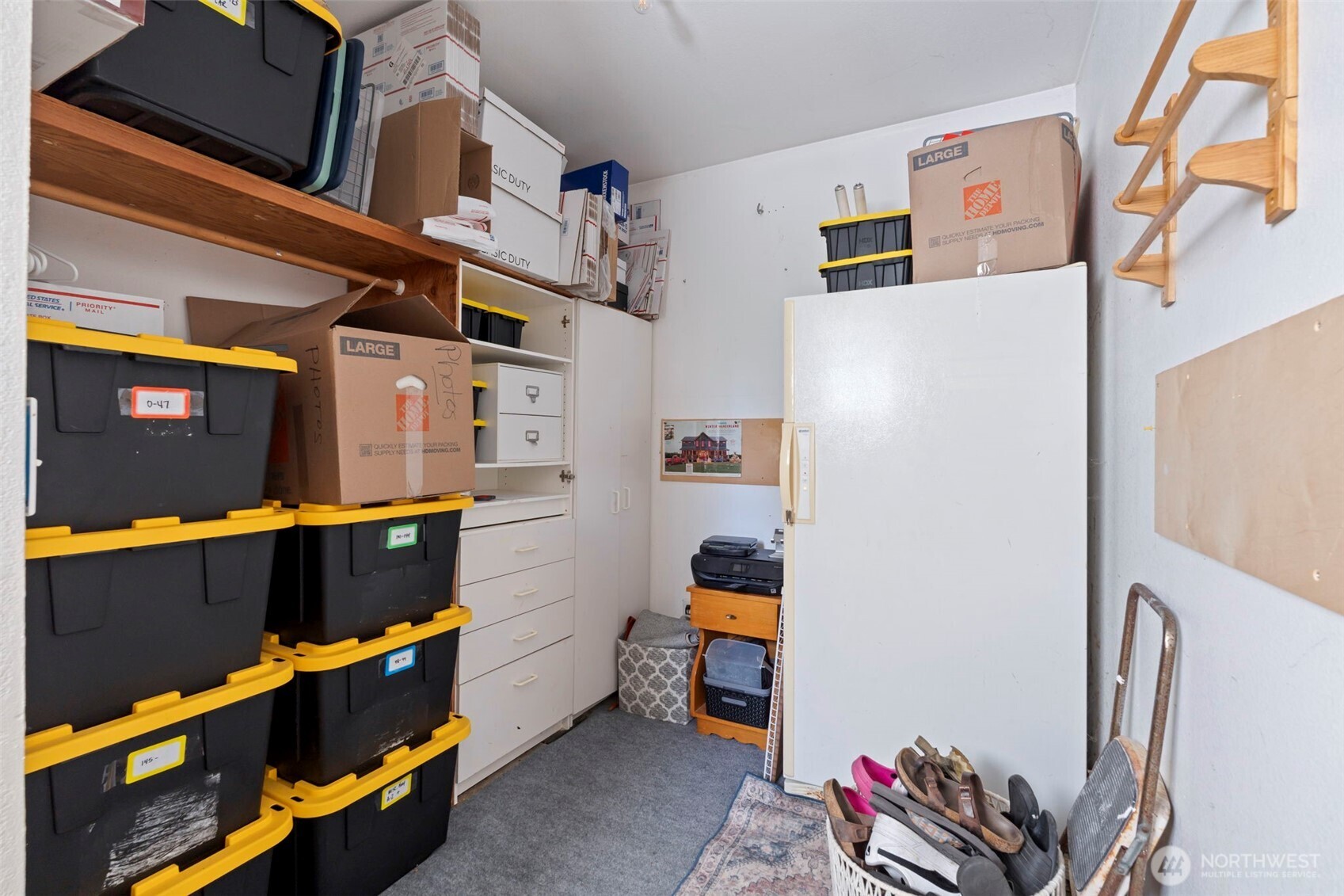 2118 Gallagher Road Centralia, WA 98531 - Photo 19 of 40 a utility room with dryer and washer