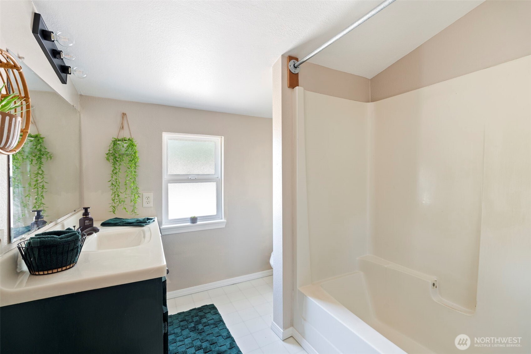 2118 Gallagher Road Centralia, WA 98531 - Photo 23 of 40 a bathroom with a sink and a mirror