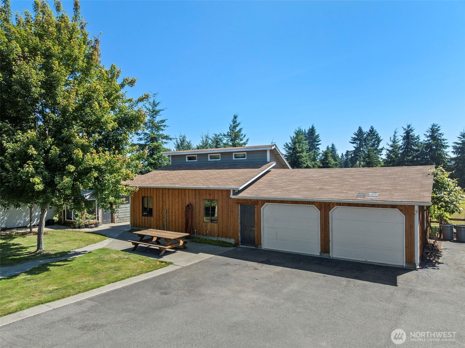 2118 Gallagher Road Centralia, WA 98531 - Photo 31 of 40 a aerial view of a house with swimming pool and a yard