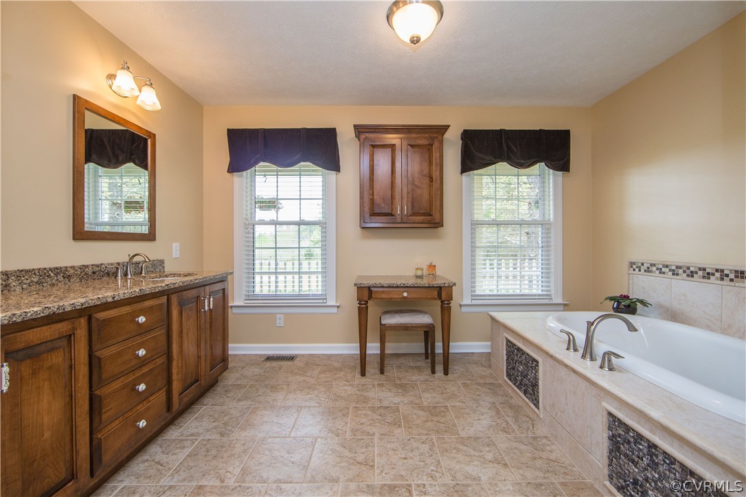 4553 Old Buckingham Road Powhatan, VA 23139 - Photo 20 of 48 Gallery Image 20