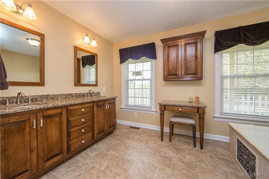 4553 Old Buckingham Road Powhatan, VA 23139 - Photo 21 of 48 Gallery Image 21