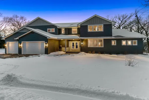 $1,595,000 | 925 Minnesota Lane North, Plymouth, MN 55447