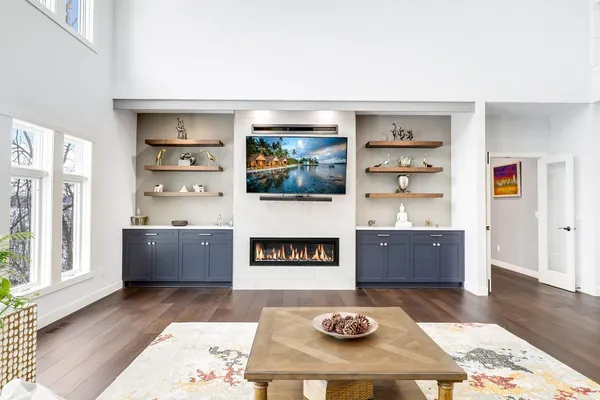 $1,595,000 | 925 Minnesota Lane North, Plymouth, MN 55447