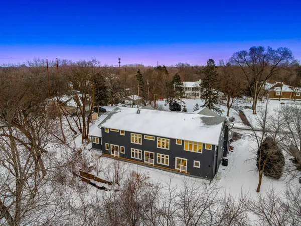 $1,595,000 | 925 Minnesota Lane North, Plymouth, MN 55447
