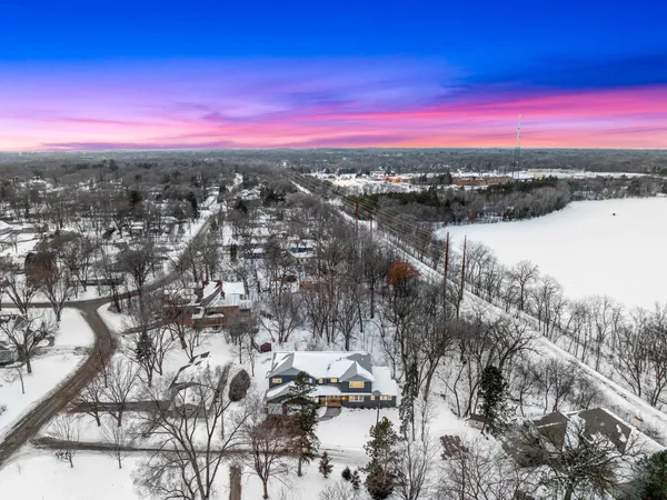 $1,595,000 | 925 Minnesota Lane North, Plymouth, MN 55447