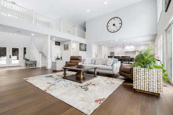 $1,595,000 | 925 Minnesota Lane North, Plymouth, MN 55447