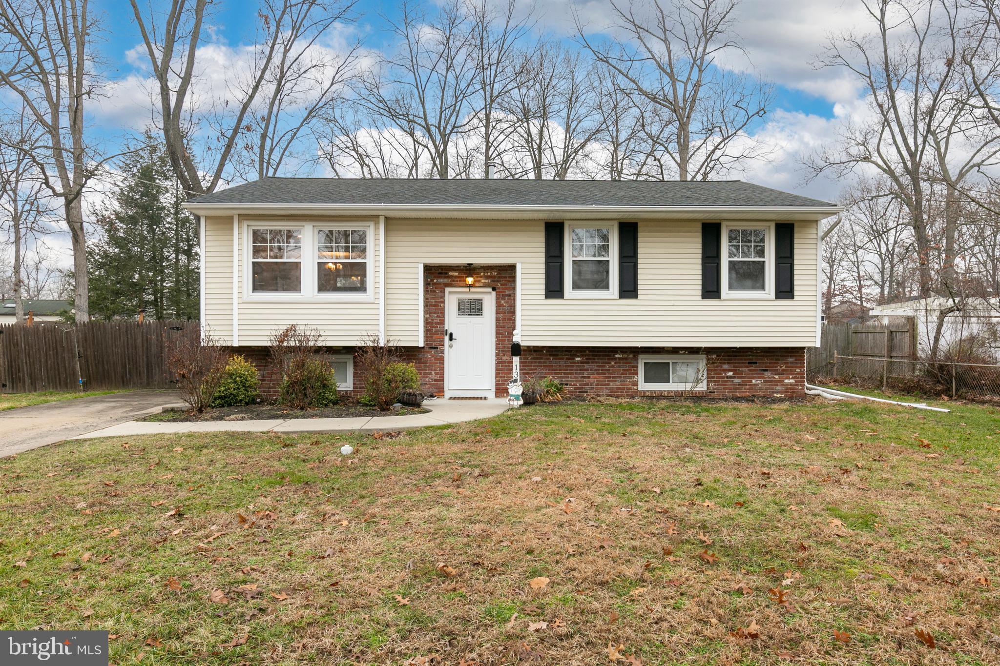 135 Silver Birch Road Williamstown, NJ 08094 - Photo 1 of 35 Gallery Image 1