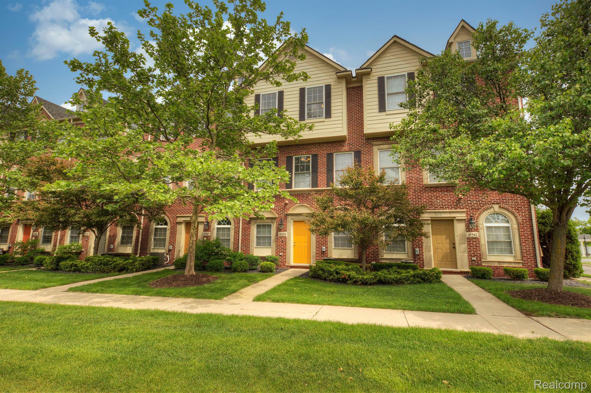 45575 North Stonewood Road Canton, MI 48187 - Photo 1 of 40 Gallery Image 1