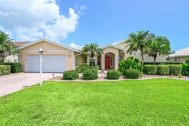 $565,000 | 1569 Waterford Drive, Venice, FL 34292