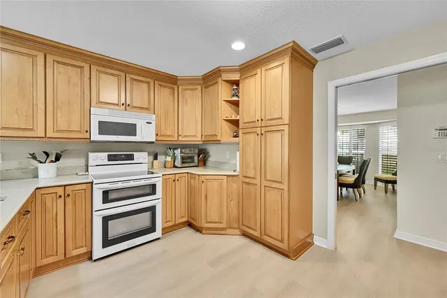 $565,000 | 1569 Waterford Drive, Venice, FL 34292