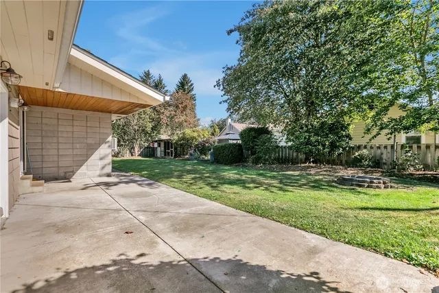 a view of a volley ball court