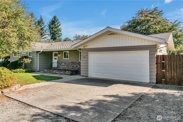 $835,000 | 4260 333rd Avenue Southeast, Fall City, WA 98024