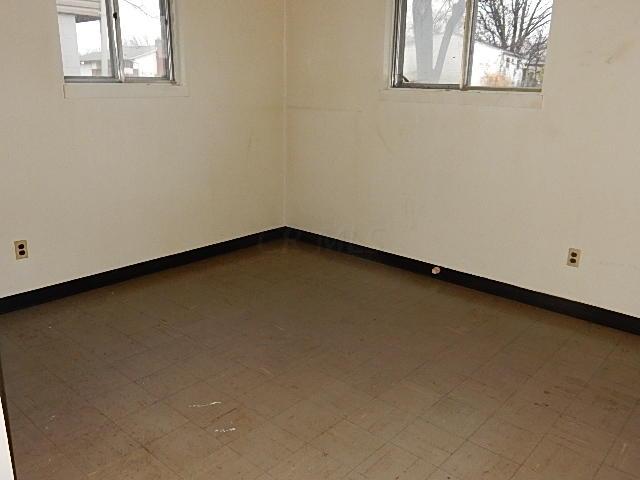 3777 Lynward Road Columbus, OH 43228 - Photo 10 of 22 Gallery Image 10