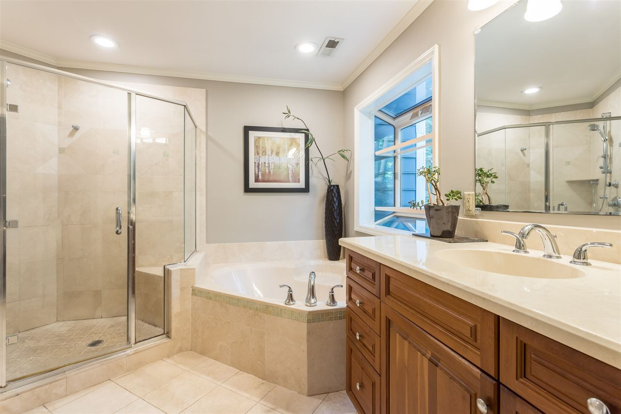 10008 Sycamore Road Raleigh, NC 27613 - Photo 16 of 26 Master Bathroom