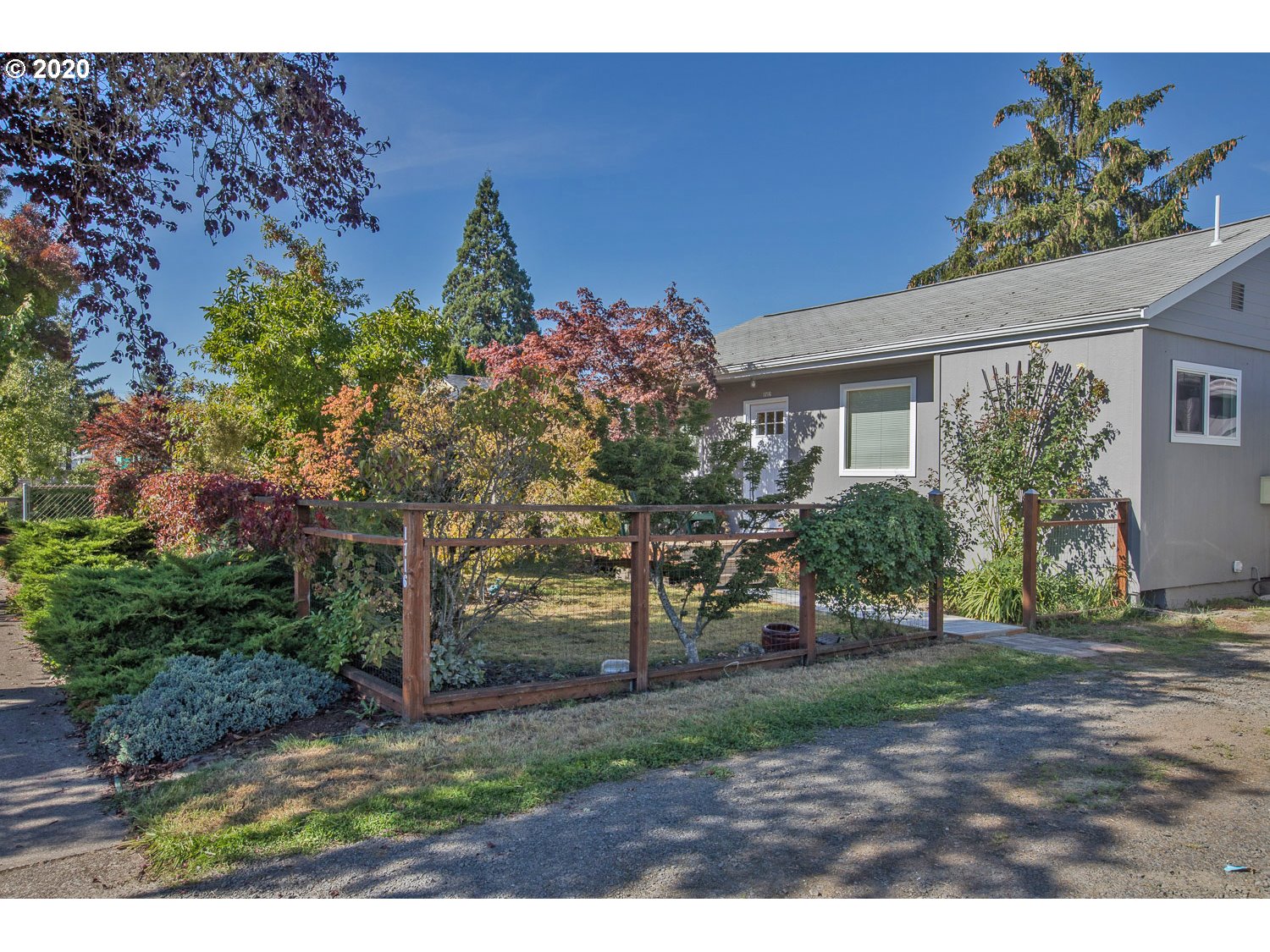 1716 E Street Springfield, OR 97477 - Photo 1 of 22