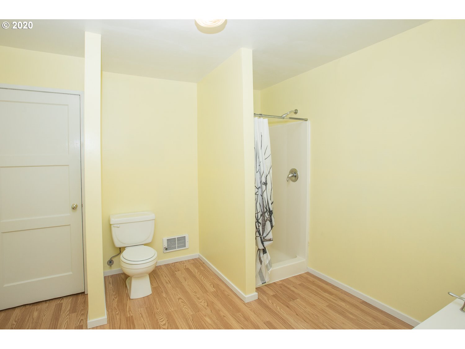 1716 E Street Springfield, OR 97477 - Photo 15 of 22