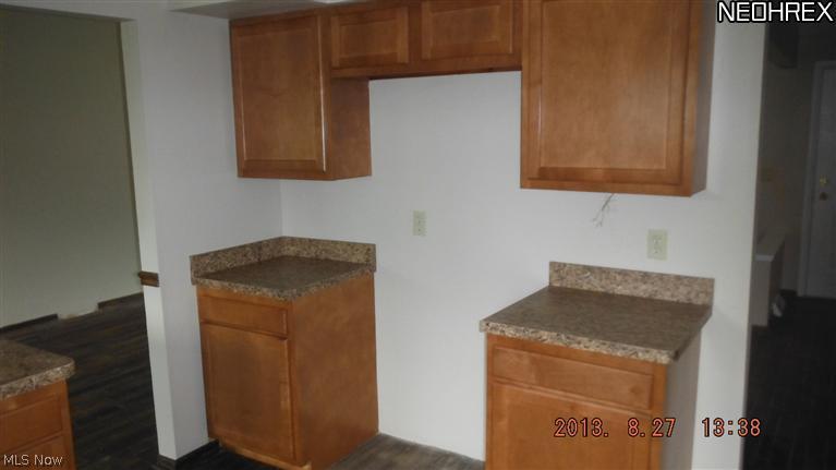 18110 Howe Road Strongsville, OH 44136 - Photo 9 of 21