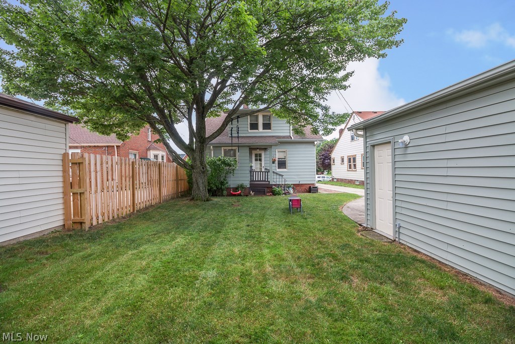 6137 Stanbury Road Parma, OH 44129 - Photo 25 of 26