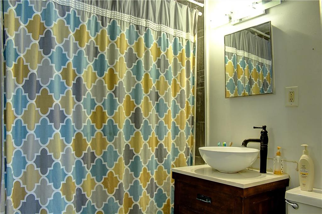 1809 Bauer Road Indianapolis, IN 46218 - Photo 15 of 18 Gallery Image 15