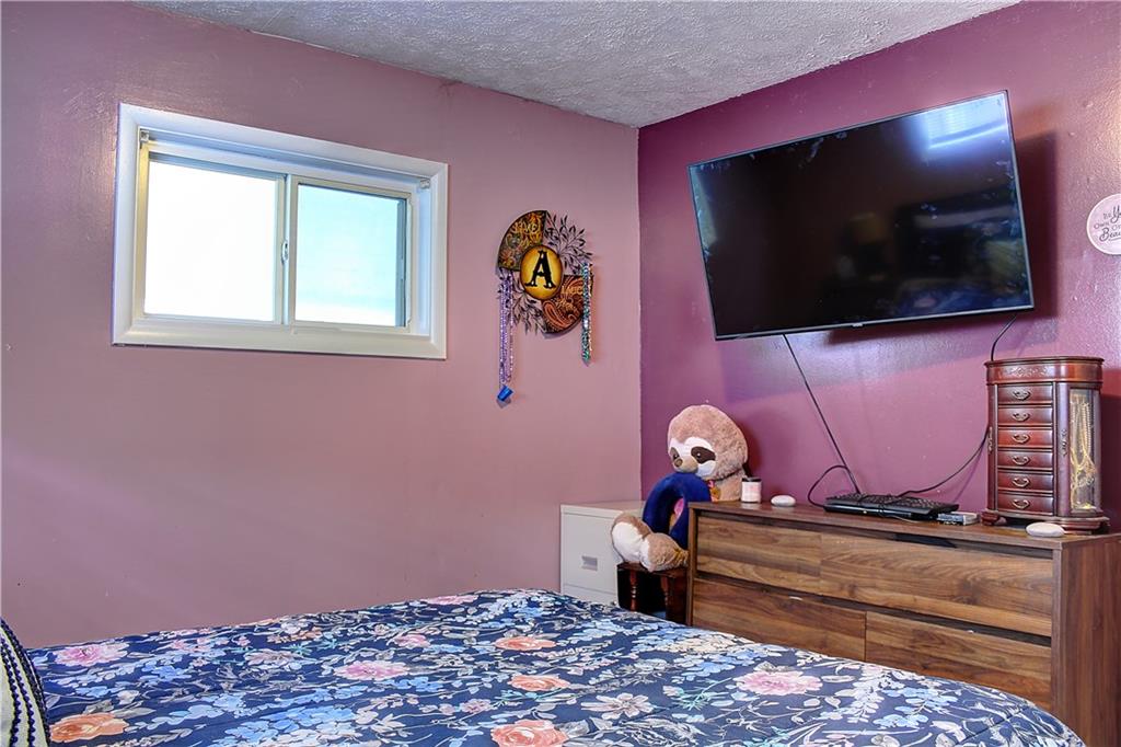 1809 Bauer Road Indianapolis, IN 46218 - Photo 10 of 18 Gallery Image 10