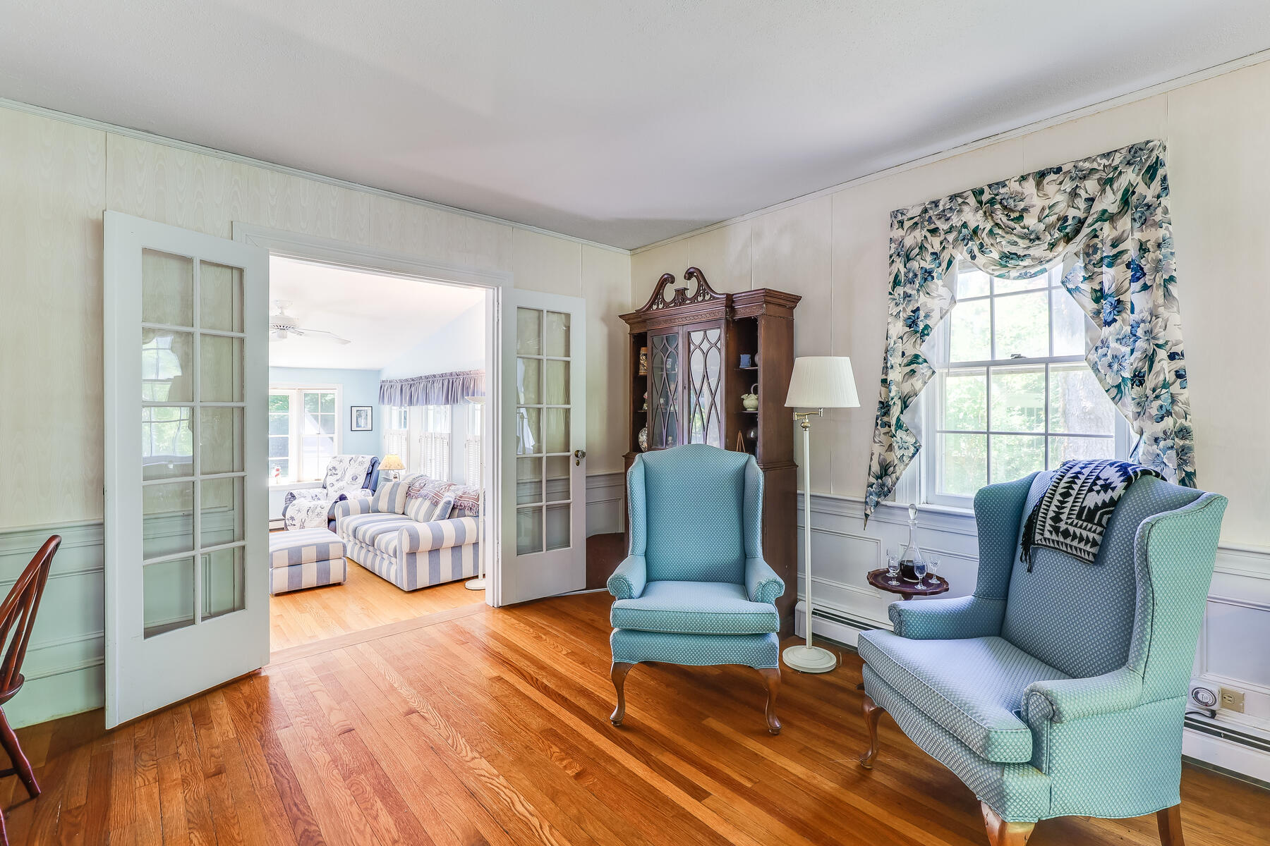 42 Scudder Road Osterville, MA 02655 - Photo 7 of 32 Living Room