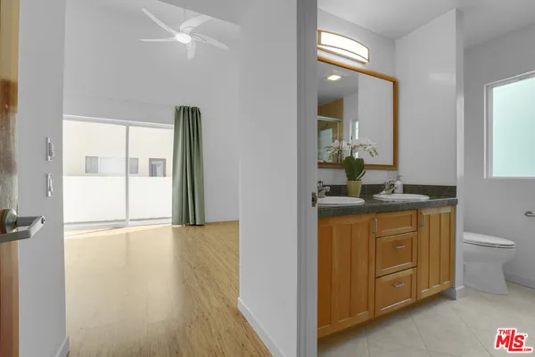 $8,900 | 120 Fleet Street, Unit A, Marina del Rey, CA 90292