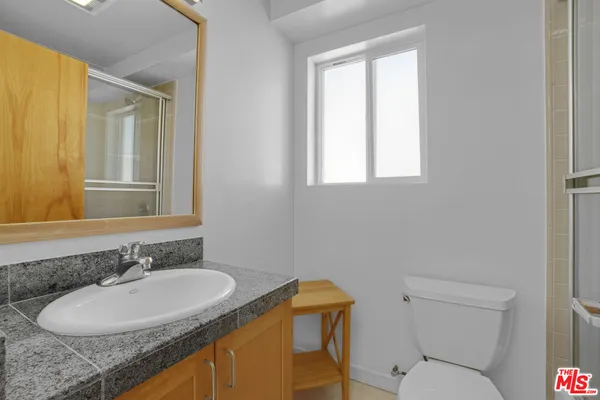 $8,900 | 120 Fleet Street, Unit A, Marina del Rey, CA 90292