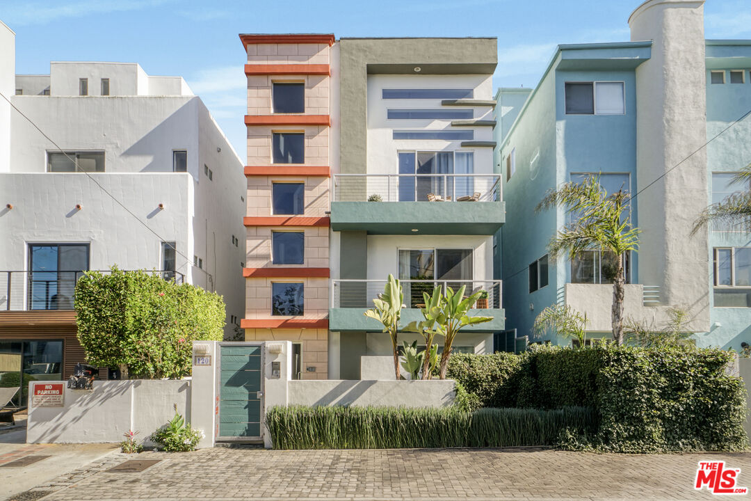120 Fleet Street, Unit A Marina del Rey, CA 90292 - Photo 29 of 31 a front view of a multi story residential apartment building