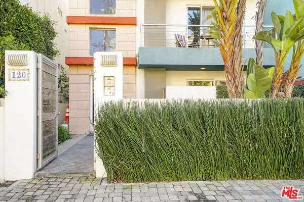 $8,900 | 120 Fleet Street, Unit A, Marina del Rey, CA 90292