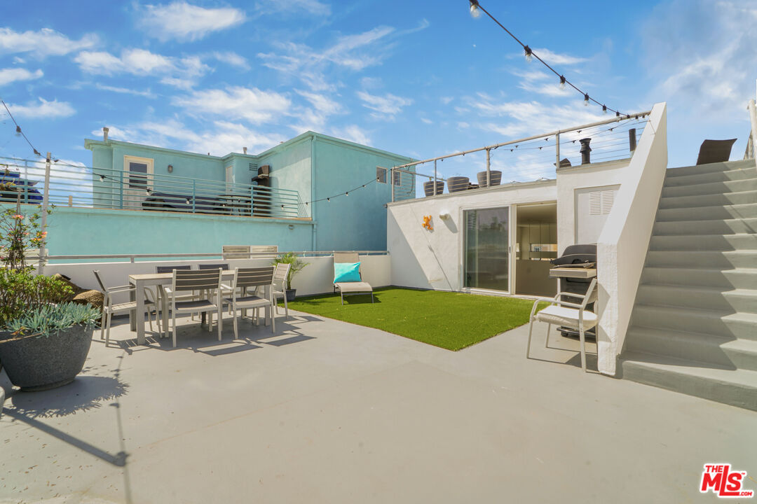 120 Fleet Street, Unit A Marina del Rey, CA 90292 - Photo 5 of 28