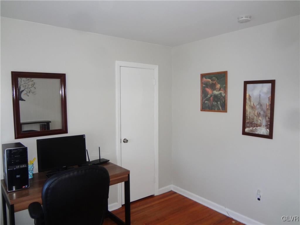 2959 Avon Road Bethlehem, PA 18017 - Photo 15 of 36 Gallery Image 15