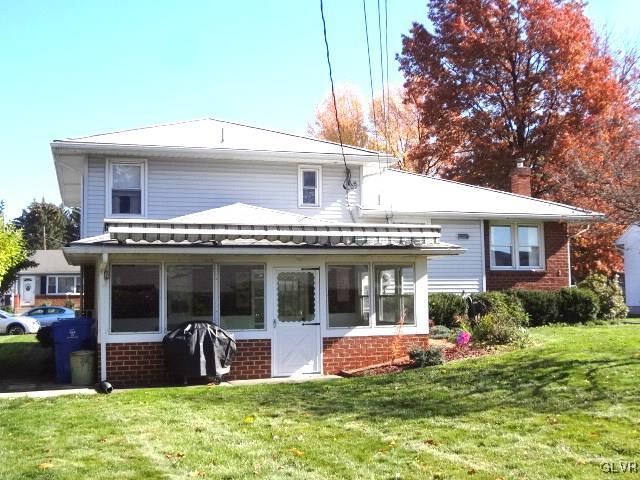 2959 Avon Road Bethlehem, PA 18017 - Photo 3 of 36 Gallery Image 3