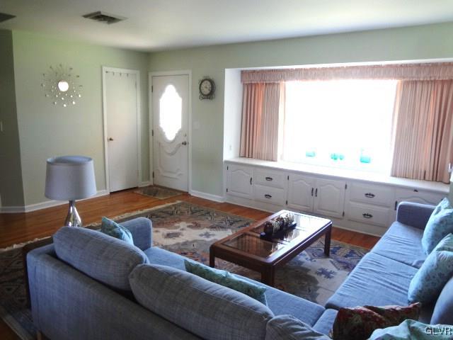 2959 Avon Road Bethlehem, PA 18017 - Photo 6 of 36 Gallery Image 6