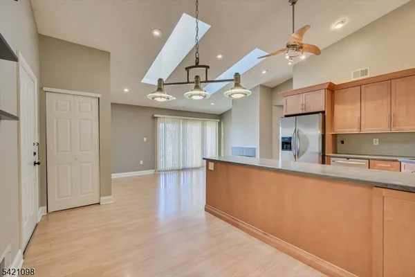 $2,750 | 268 Kempsey Drive, North Brunswick, NJ 08902