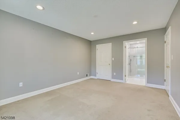 $2,750 | 268 Kempsey Drive, North Brunswick, NJ 08902