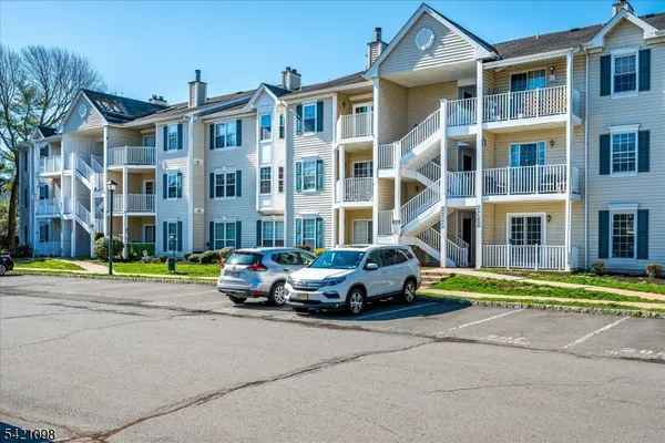 $2,750 | 268 Kempsey Drive, North Brunswick, NJ 08902