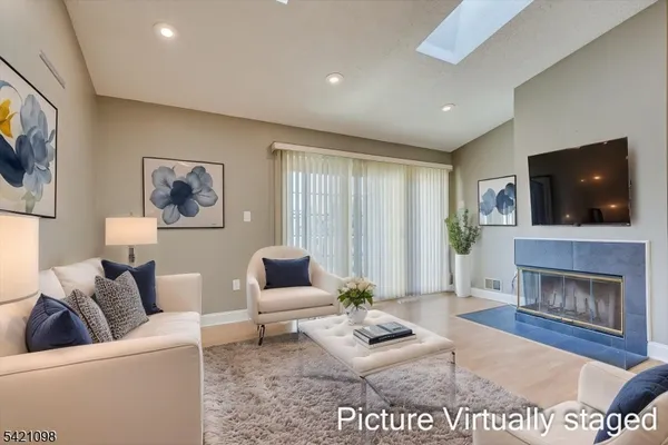 $2,750 | 268 Kempsey Drive, North Brunswick, NJ 08902