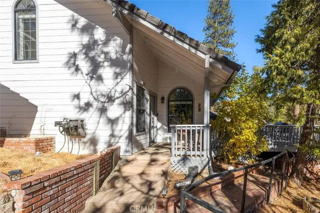 $335,000 | 40648 Saddleback Road, Bass Lake, CA 93604