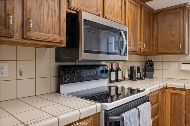 $335,000 | 40648 Saddleback Road, Bass Lake, CA 93604