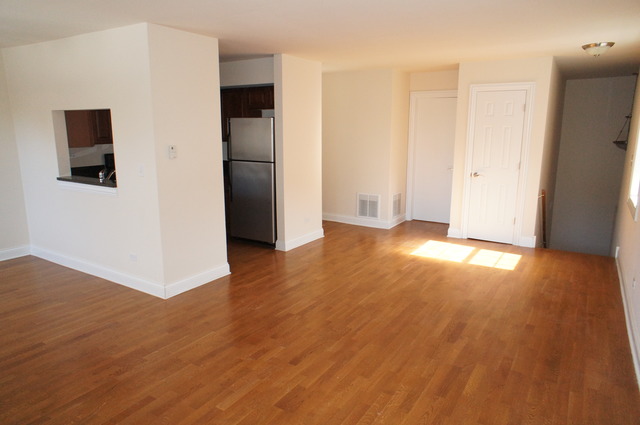 23 Foxcroft Road, Unit 207 Naperville, IL 60565 - Photo 5 of 13