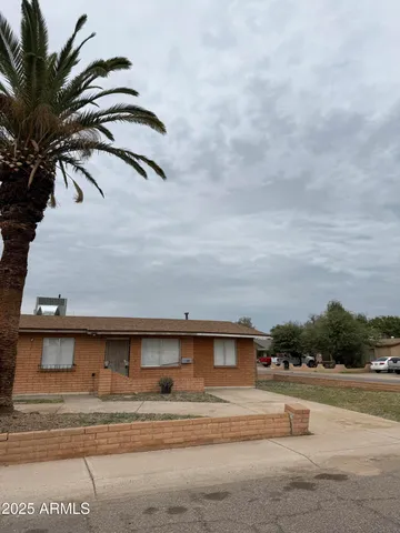 $325,000 | 8316 West Devonshire Avenue, Phoenix, AZ 85037