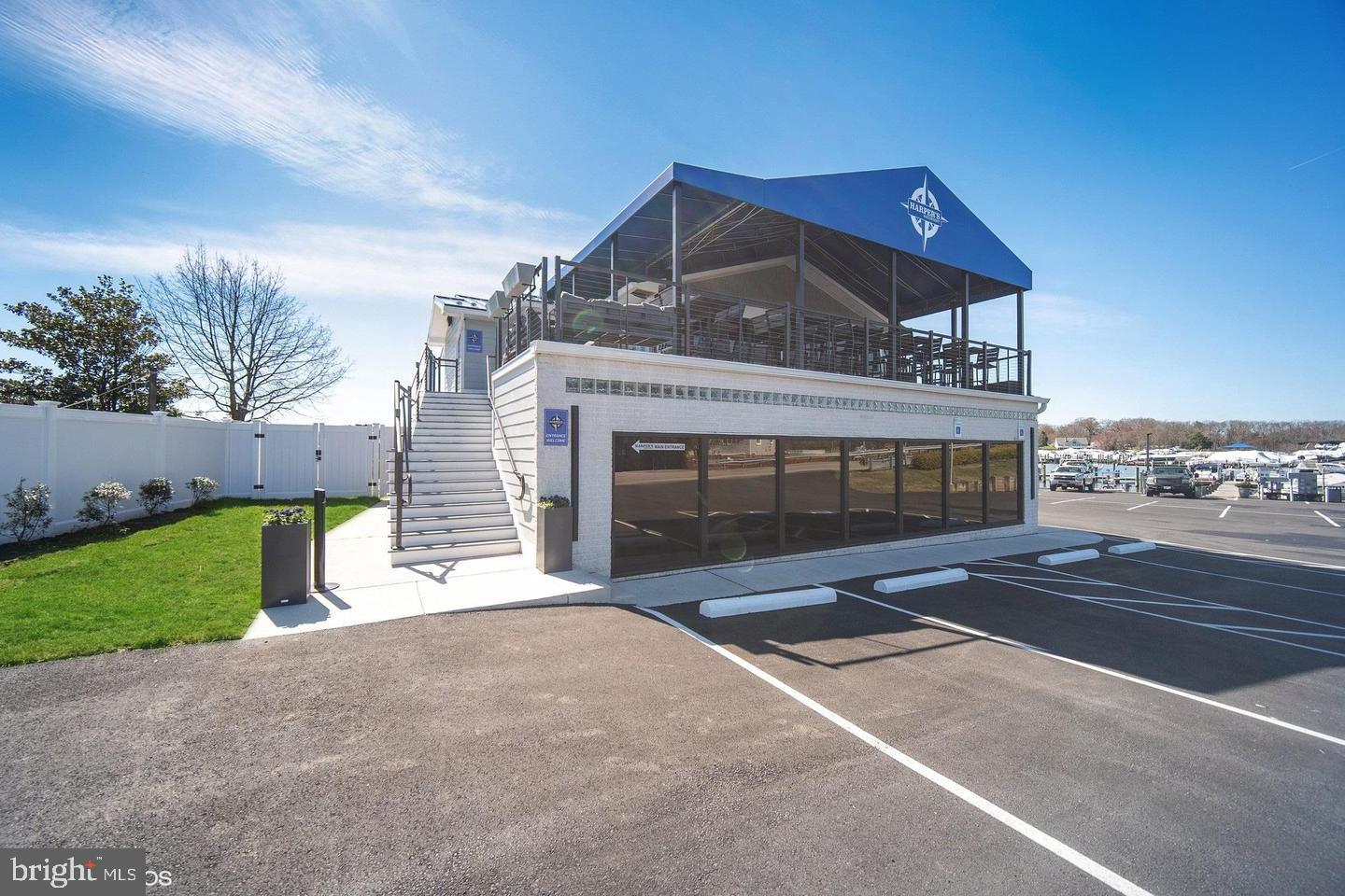 3714 Bay Drive Edgewater, MD 21037 - Photo 48 of 57 New Neighborhood Restaurant - Harper's