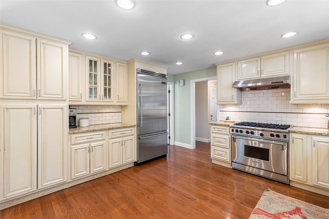 20 Terrace Drive Barrington, RI 02806 - Photo 9 of 47